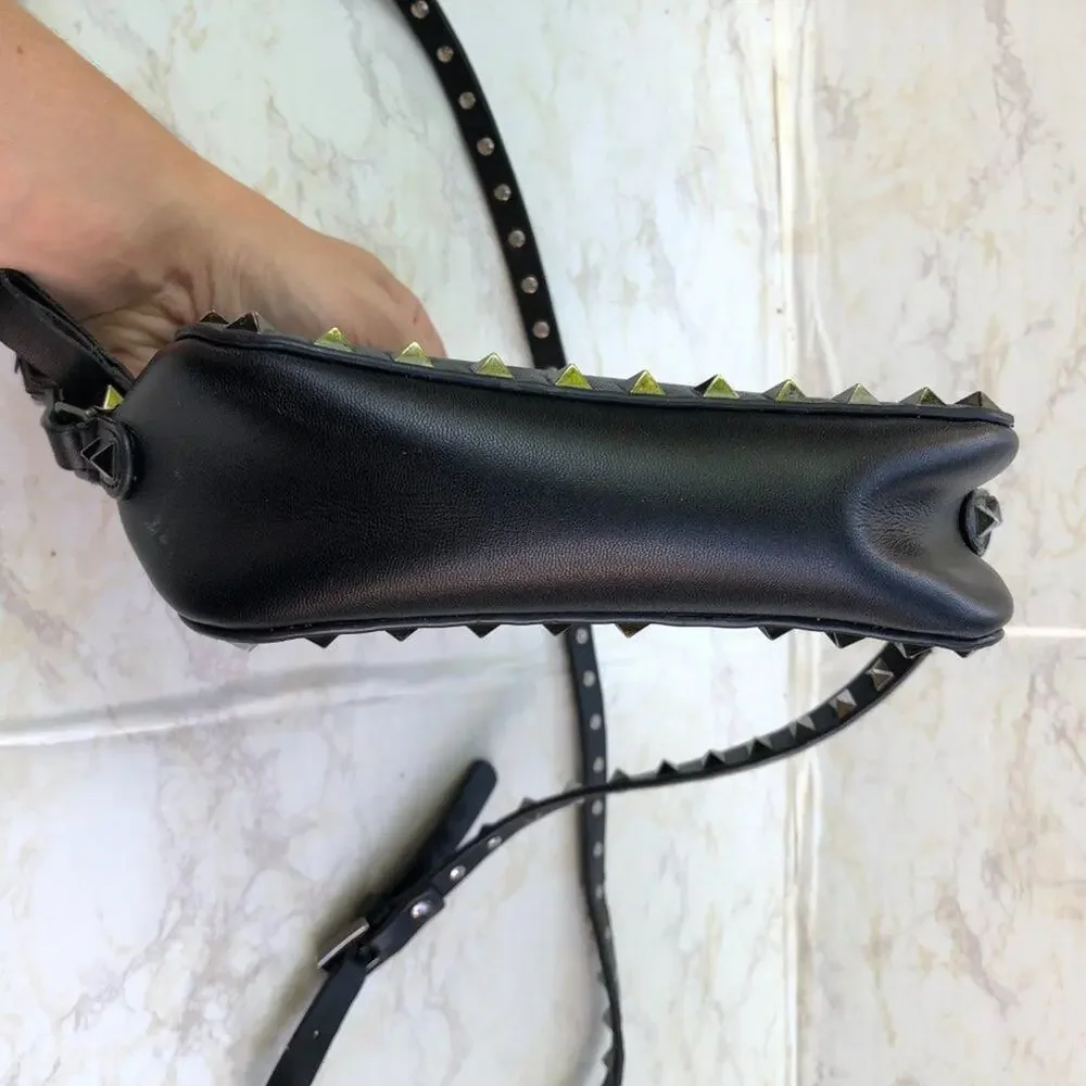 Valentino Garavani Rockstud Black Pebbled Leather Camera Crossbody Bag Flawed